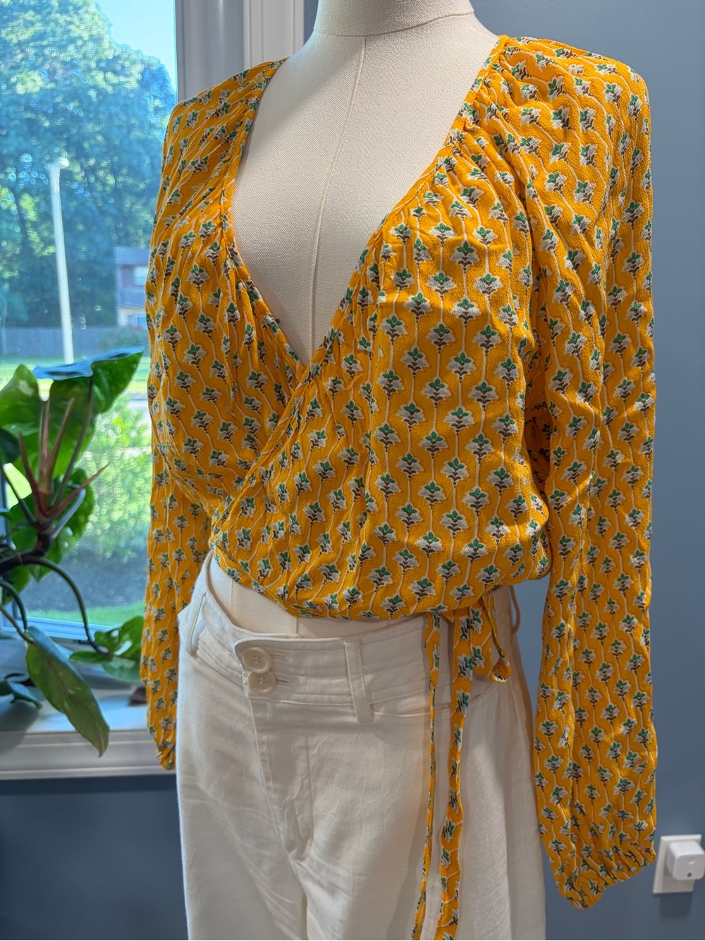RHODE Target Yellow Floral Wrap Crop Top – Size Medium